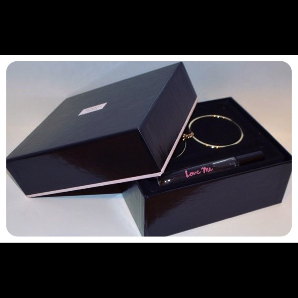 NIB Victoria’s Secret “Love Me” Gift Set